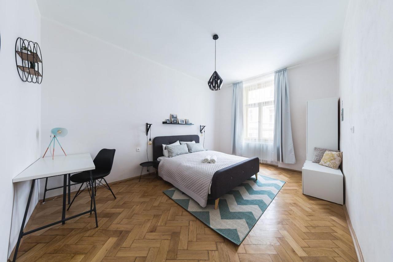 Boheme Apartment Prague Three Екстериор снимка