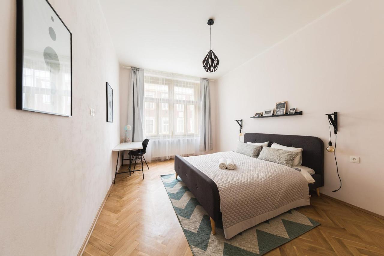 Boheme Apartment Prague Three Екстериор снимка